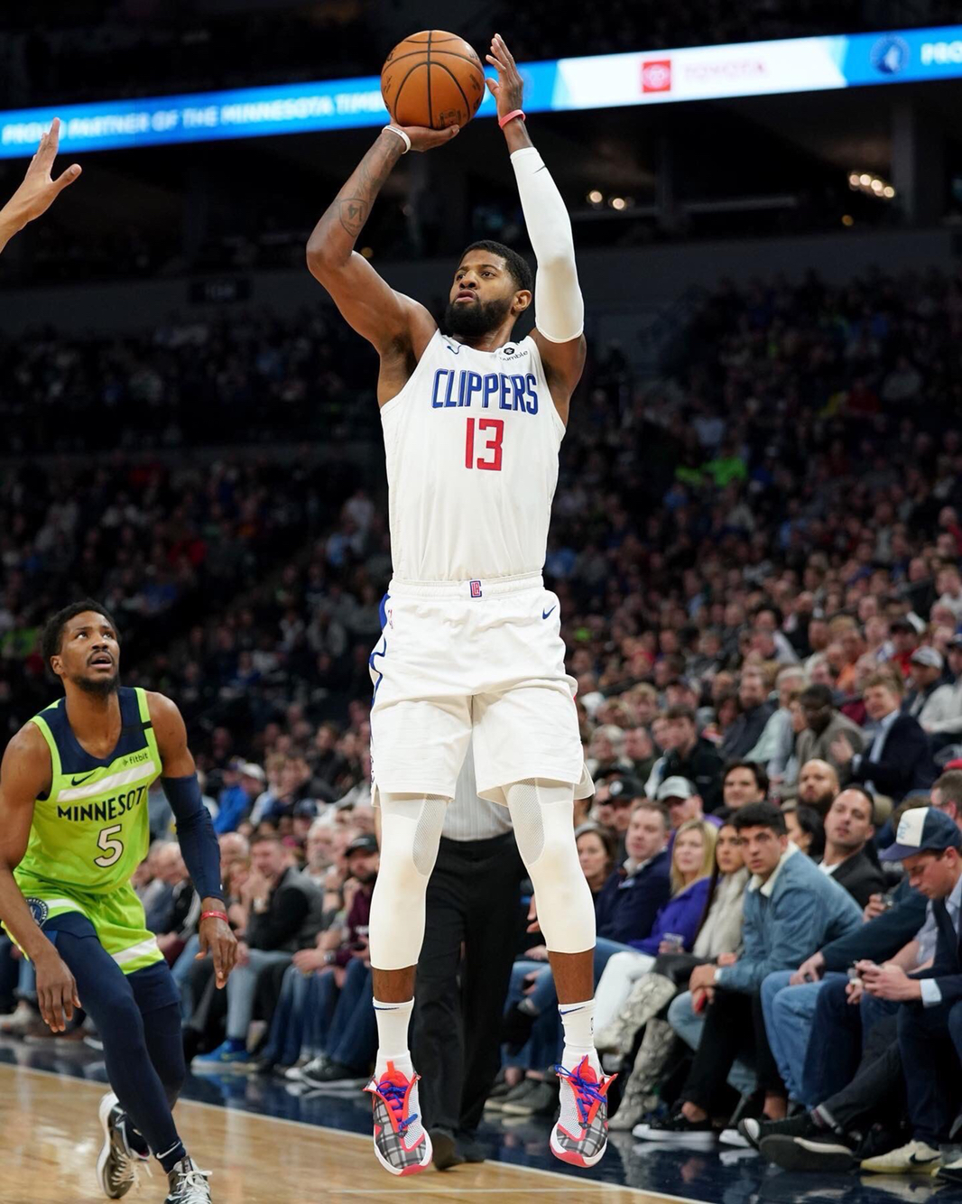 NBA漫谈｜格林科尔冲突！勇士赢球夜藏暗雷，追梦恐重演大卫李剧本（NBA杂谈｜格林与科尔矛盾爆发！勇士赢球夜暗藏隐患，追梦或走上大卫·李的老路）