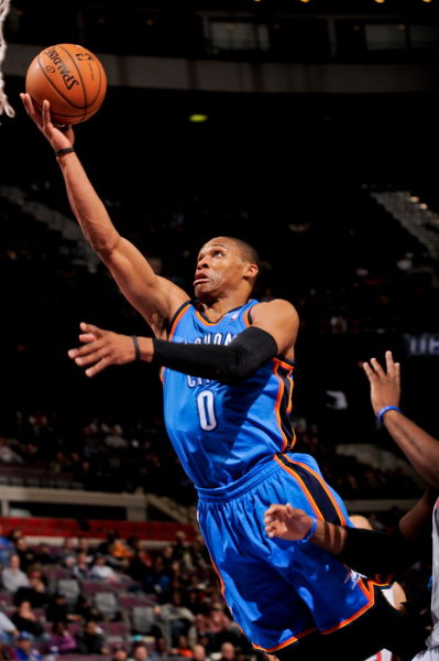 致敬球队传奇，多特官方商城为球迷免费印11号罗伊斯（多特蒙德官方商城免费印制罗伊斯11号 致敬球队传奇）