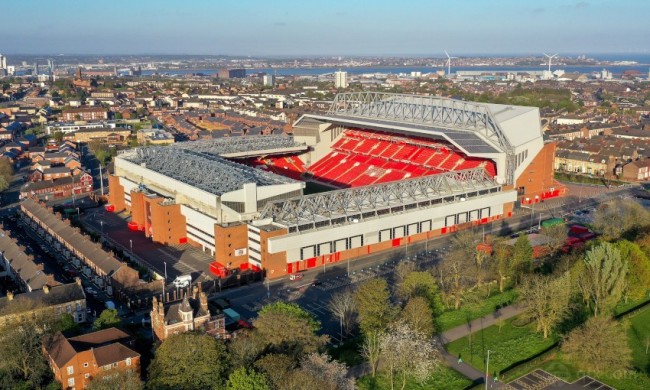 波多尔斯基：现在的拜仁踢得很有统治力；希望阿森纳英超夺冠（波多尔斯基：拜仁如今统治力十足，盼阿森纳问鼎英超）