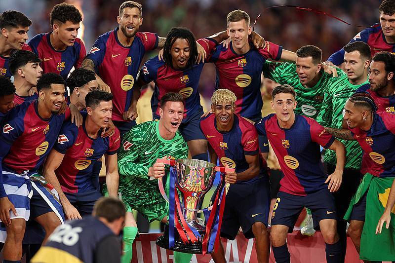 每体：亚马尔已经回归巴萨合练，佩德里继续伤缺（每体：亚马尔重返巴萨合练，佩德里依旧伤缺）