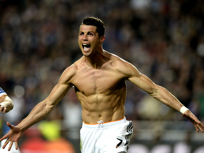 助攻榜变化引热议（助攻榜变动掀热议）