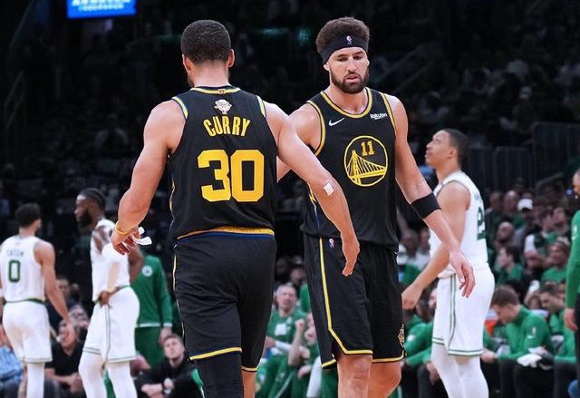 巴恩斯在半场的投篮效率较低，不及预期（巴恩斯半场命中率偏低，表现未达预期）