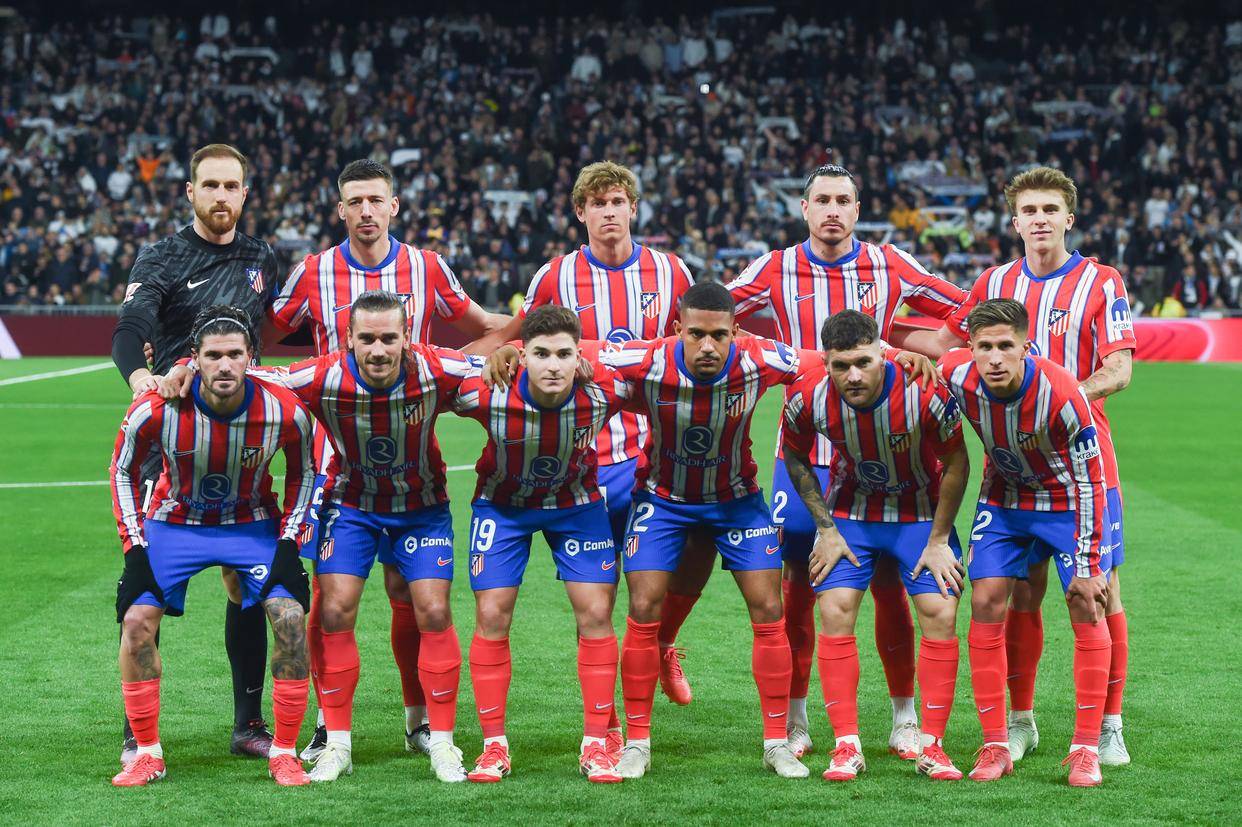 【菜鸟】弗拉格42分7板6助无愧状元 小内姆哈德14分11助锦上添花（状元弗拉格轰42分7板6助展现统治力，小内姆哈德14分11助锦上添花）