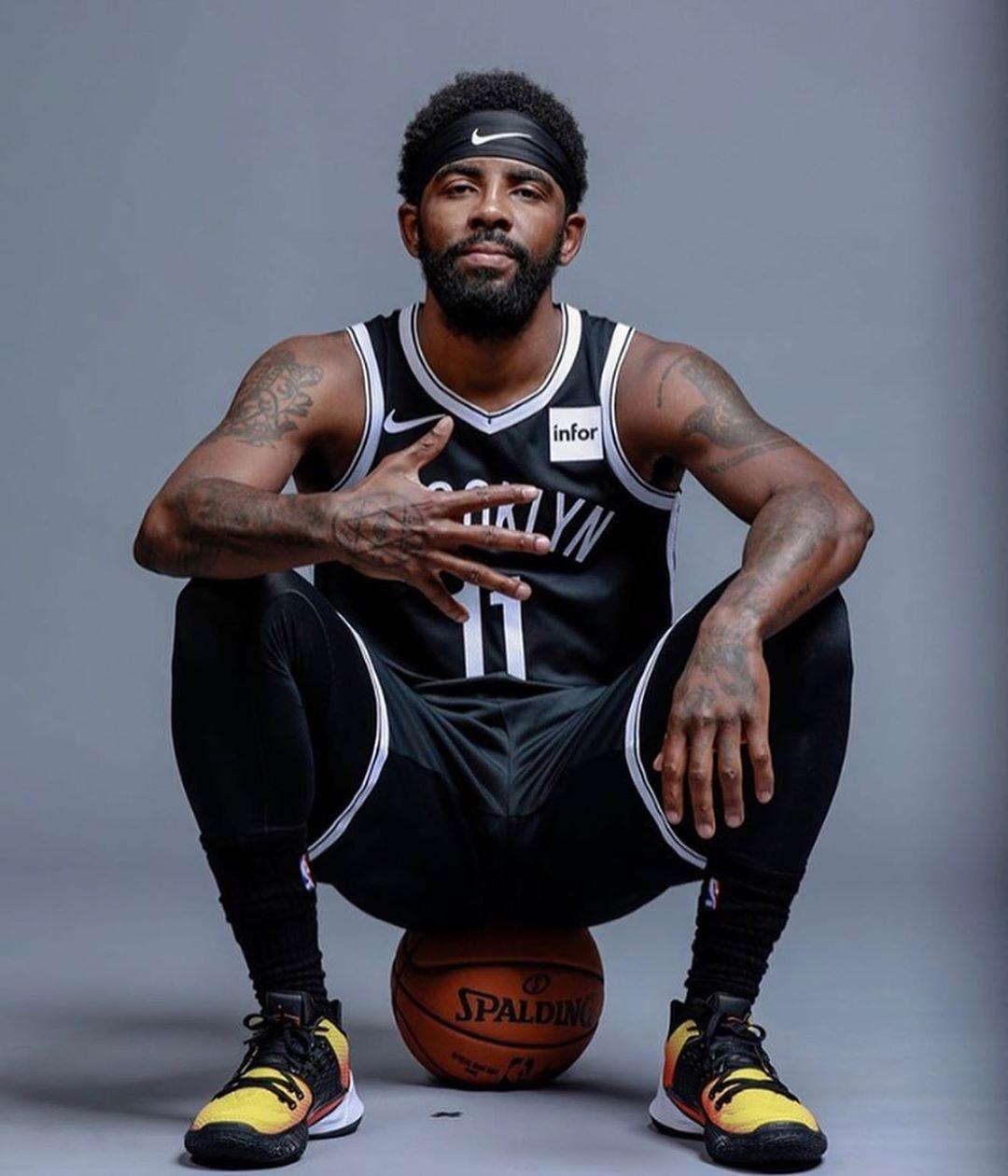 记者：张琳芃大概率还要再坚守一年，发挥老队员传帮带（记者：张琳芃大概率再战一年，担起老将传帮带职责）