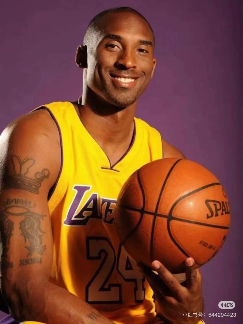 Shams：国王对全队范围内的交易讨论保持开放态度（Shams：国王对全员交易谈判持开放立场）