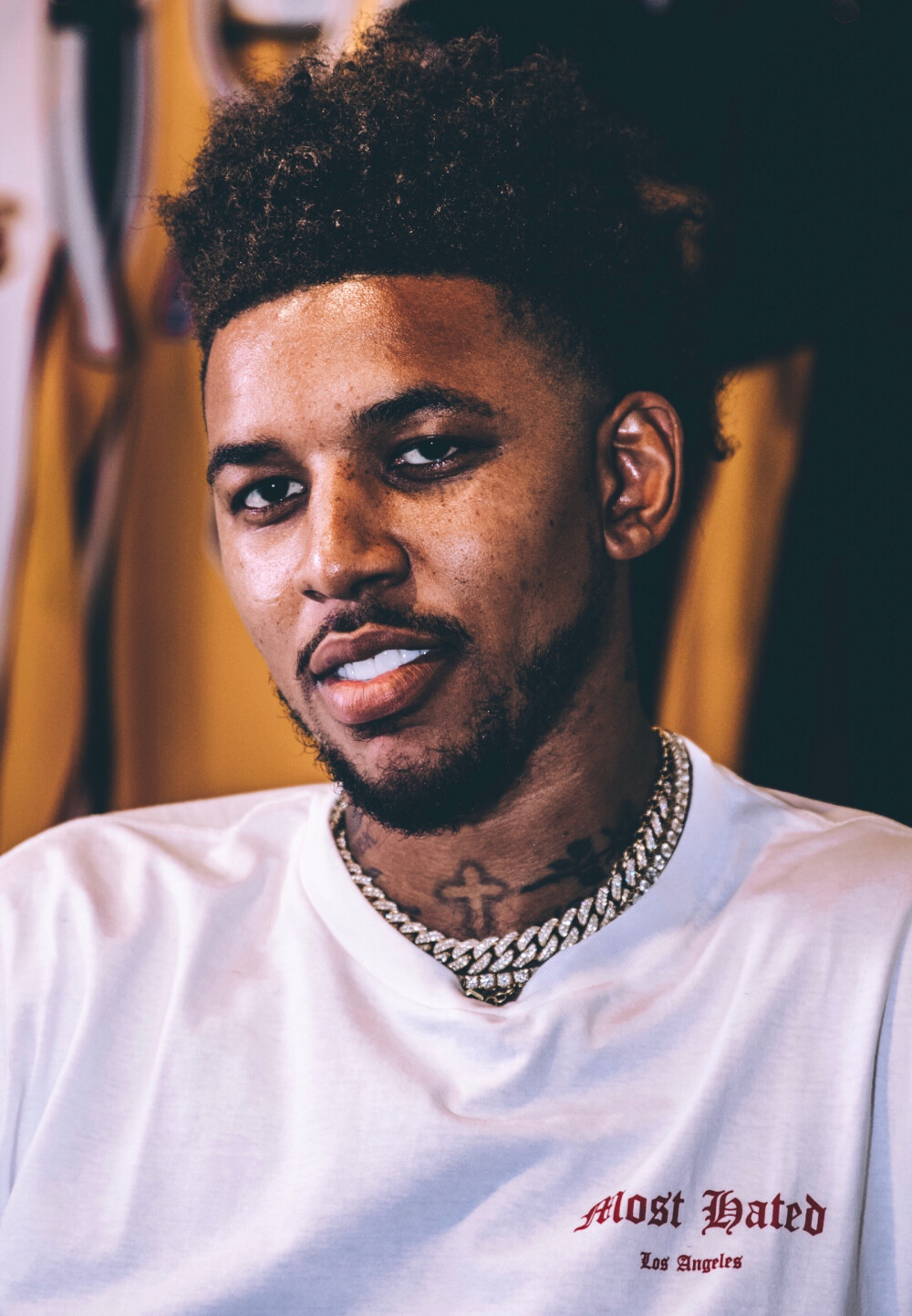 多库：我现在会主动要球；亨利教了我1对1过人的细节（多库：现在我会主动要球，亨利教给我一对一过人要诀）