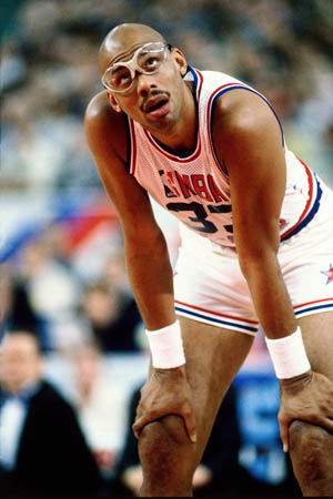 本赛季中超丢球榜：成都蓉城28球最少，梅州客家71球最多（中超本赛季失球排行：成都蓉城仅28球最低，梅州客家71球最高）