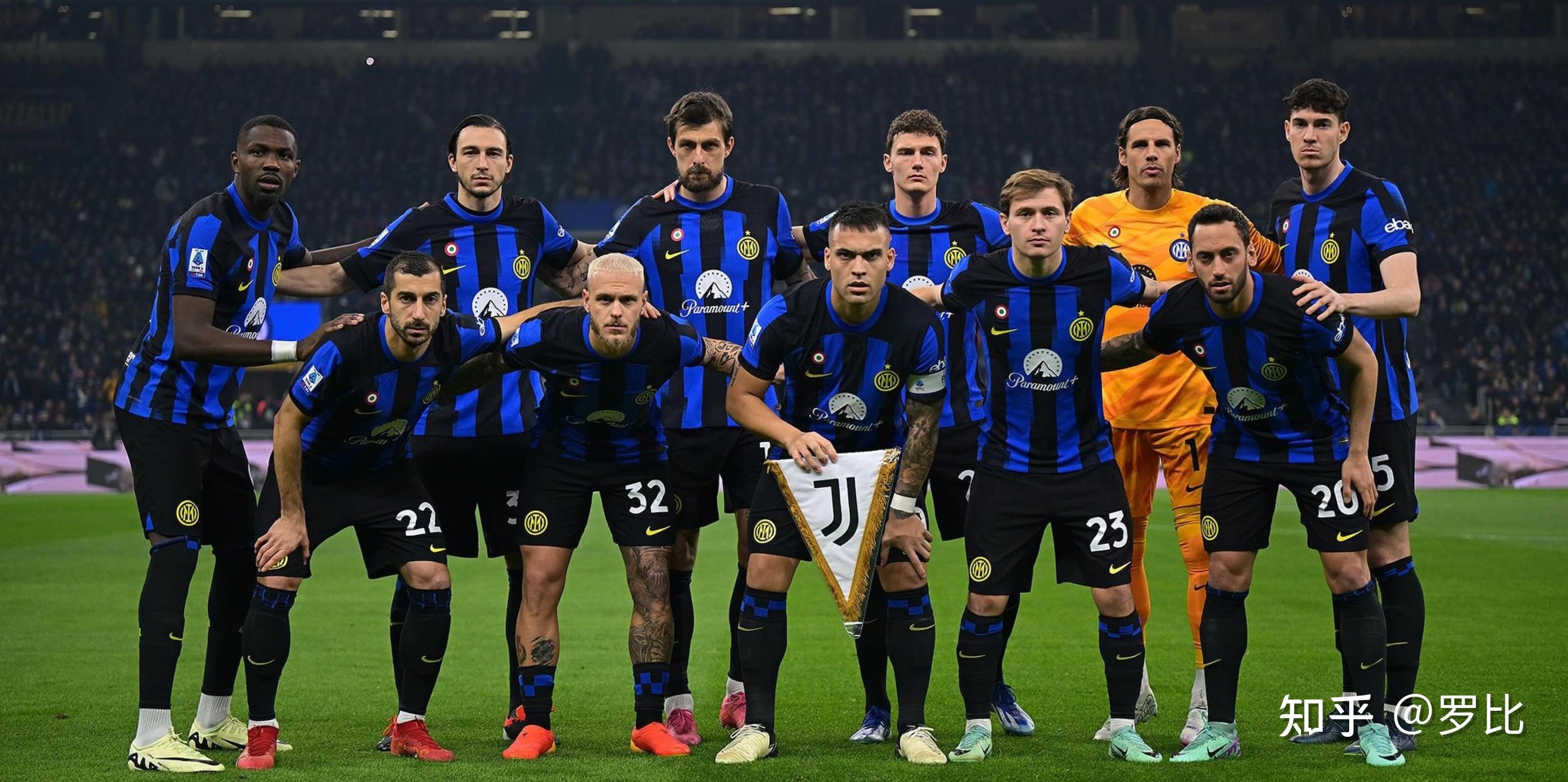 埃芬博格：希望未来乌尔比希成为拜仁一门，目前他是出色替补（埃芬博格：期待乌尔比希未来坐稳拜仁主力门将，当下他是可靠替补）