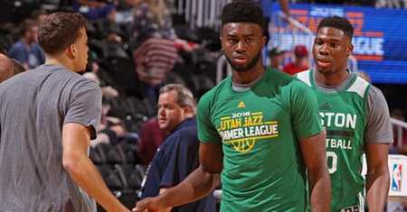 北京国安队获足协杯赛冠军，贺信来了！（北京国安捧起足协杯冠军，贺信送达！）