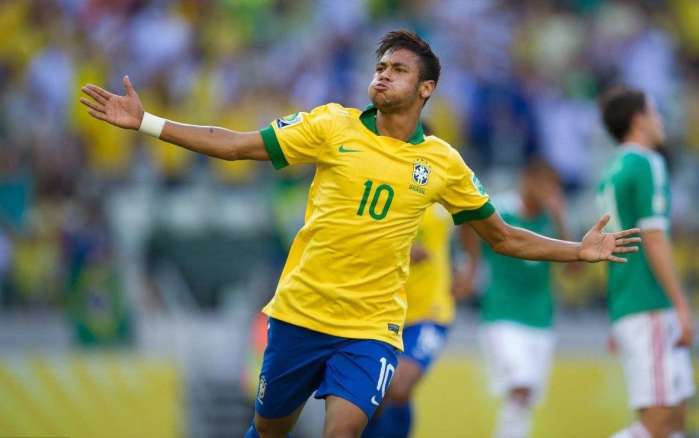 加拉格尔适合曼联，但只能担任中场副手（加拉格尔与曼联契合，但更适合担任中场辅佐角色）