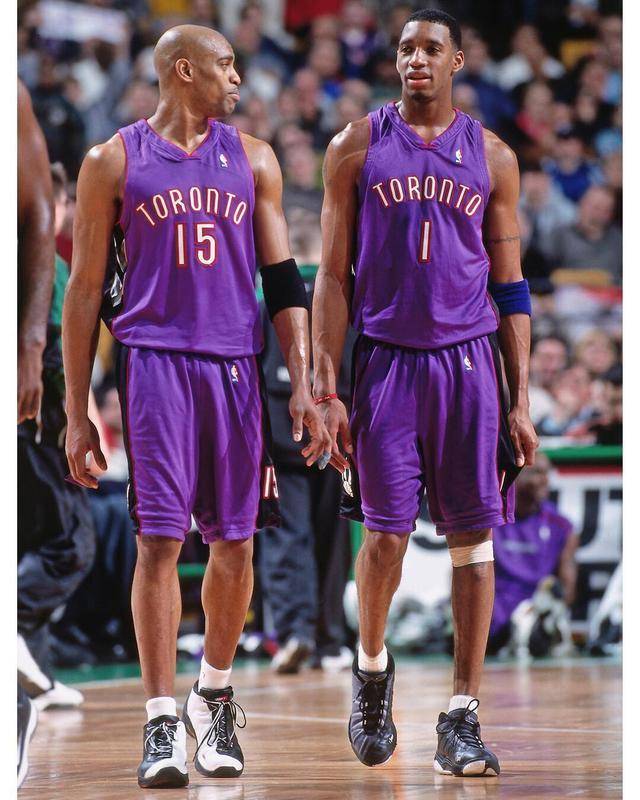 足球赛场上，落后不是借口，实力才是王道（足球场上，落后不找借口，实力说话）