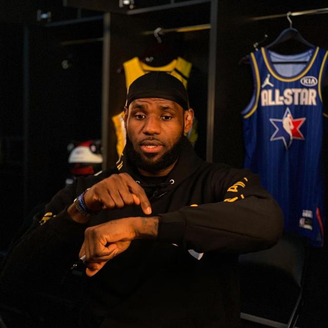 官方：恰尔汗奥卢手腕受伤退出土耳其大名单，不会出战西班牙（土耳其队官宣：恰尔汗奥卢手腕受伤退队，缺席与西班牙之战）